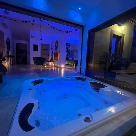 Le Vertu'ose Guest house *